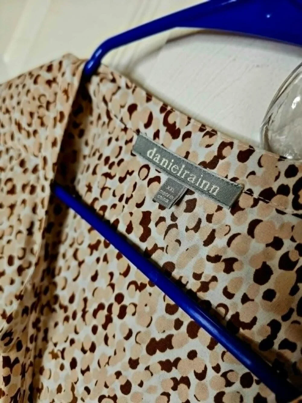Danielrainn XXL Animal Print Blouse Pink & Gray - Picture 4 of 5